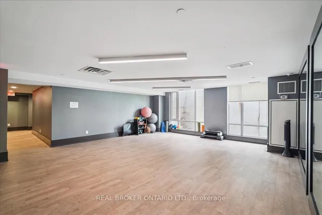 Additional image 40 of 191 Duplex Ave Unit 105