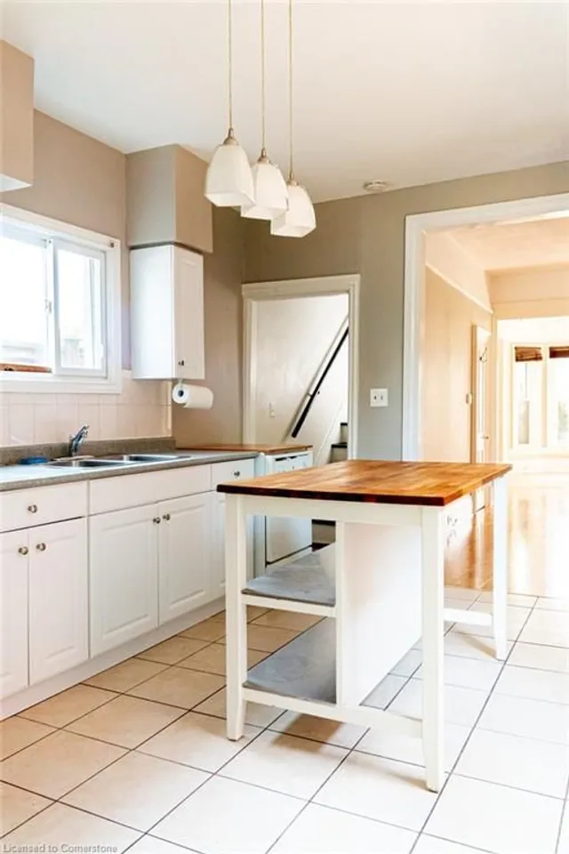 Additional image 16 of 251 West Ave