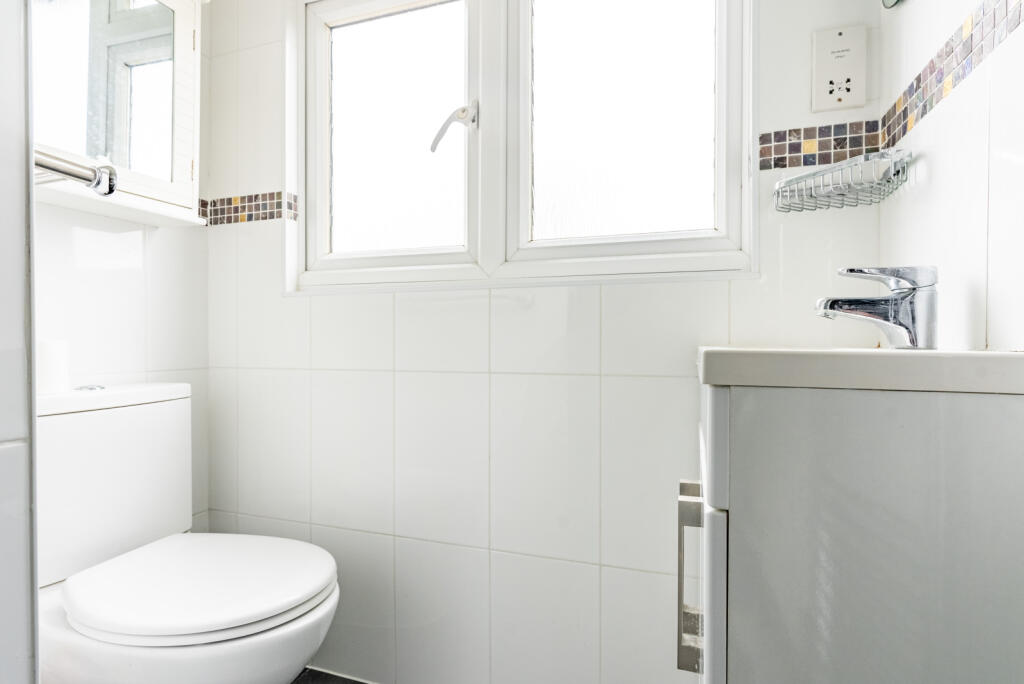 Additional image 15 of Batchwood Drive, St. Albans, Hertfordshire, AL3