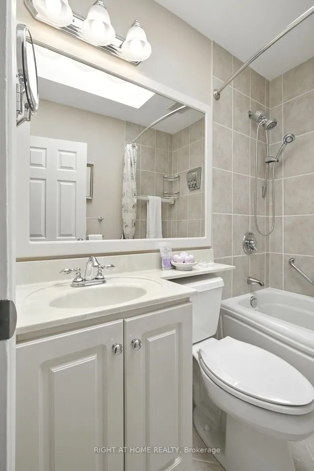 Additional image 25 of 509 Rothesay Pl