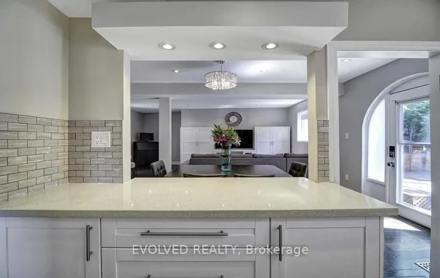 Additional image 6 of 15 Esterbrooke Ave Unit 132