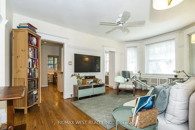 Additional image 10 of 9A Humewood Dr