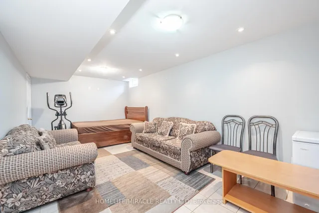 Additional image 44 of 3 Catchfly Cres