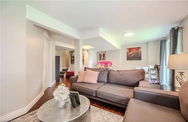 Additional image 40 of 160 Prosperity Dr