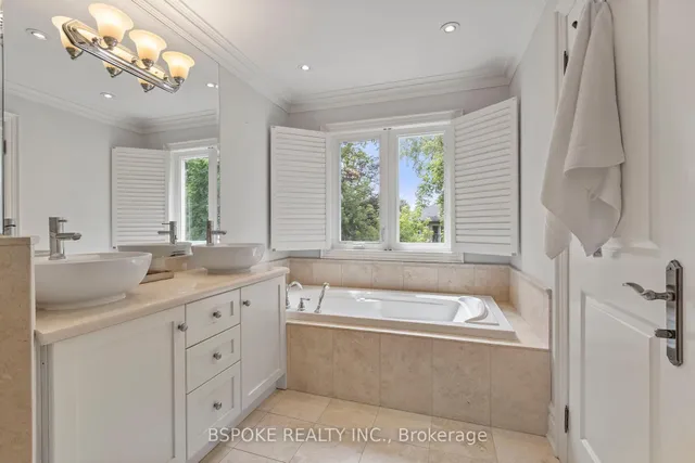 Additional image 21 of 324 Woodmount Ave