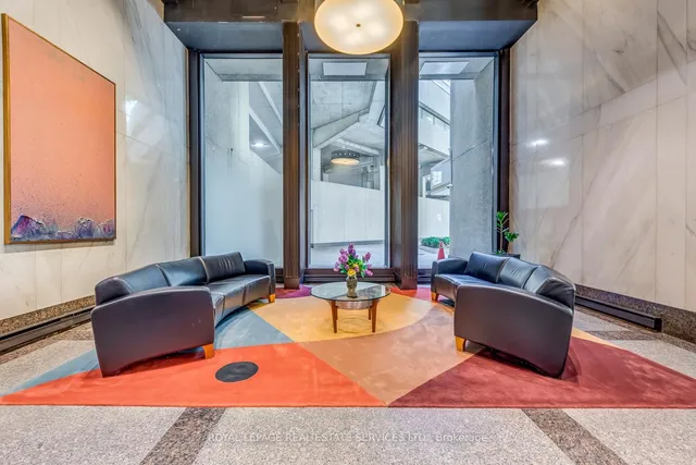 Additional image 4 of 33 Harbour Sq Unit 1032