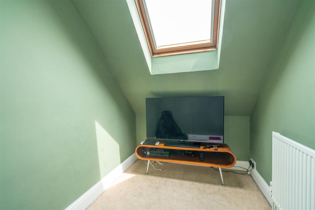 Additional image 23 of Blenheim Road, St. Albans