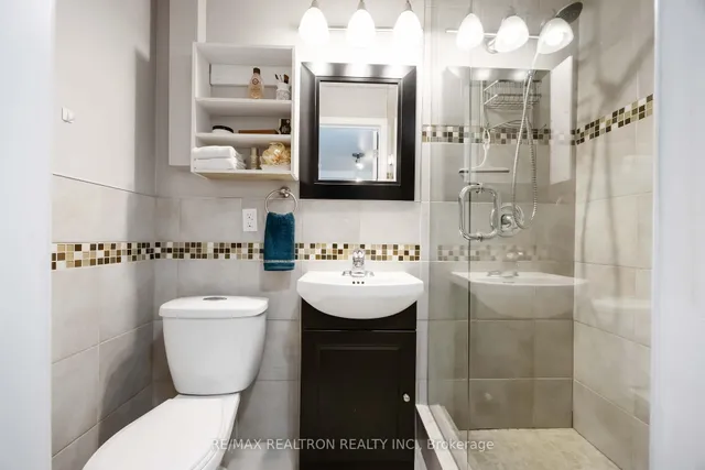 Additional image 36 of 43 Lawnview Dr