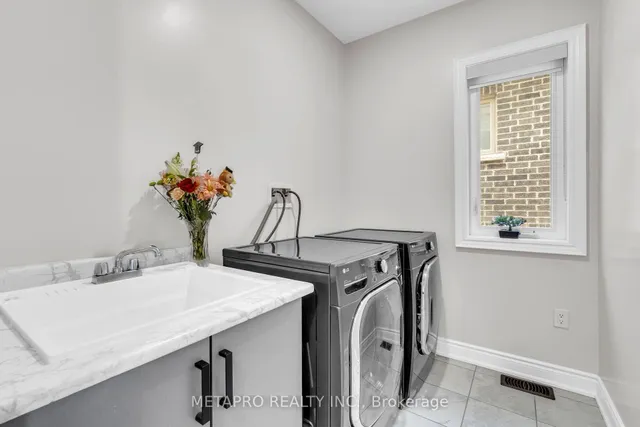 Additional image 34 of 41 Marvin Ave