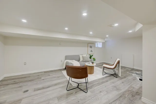 Additional image 25 of 29 Linwood Ave