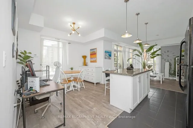 Additional image 10 of 90 Charlton Ave Unit 302