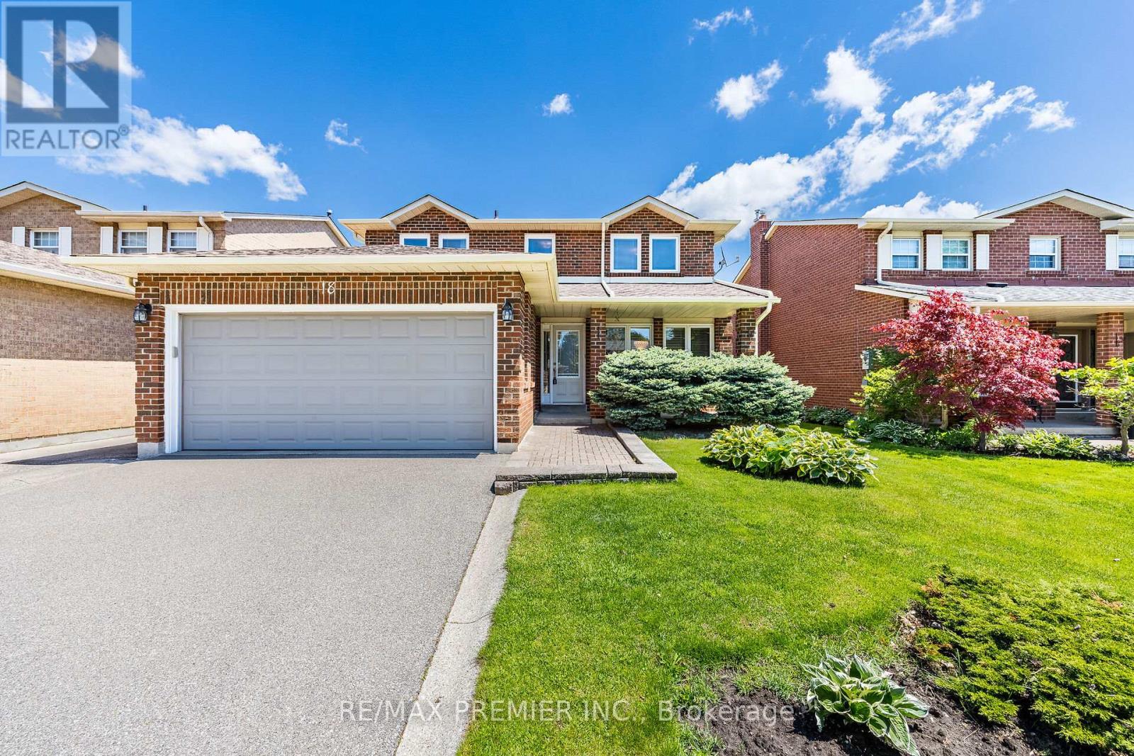 18 MATHEWSON STREET|Vaughan (Maple), Ontario L6A1B6