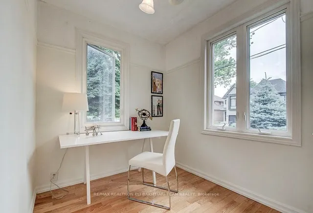 Additional image 23 of 29 Roseland Dr