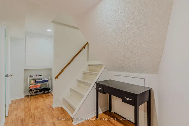 Additional image 27 of 6 Cassander Cres