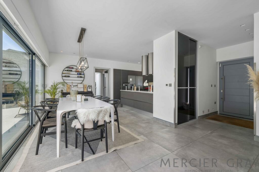 Additional image 30 of North Lodge, The Drive, Brookmans Park, AL9