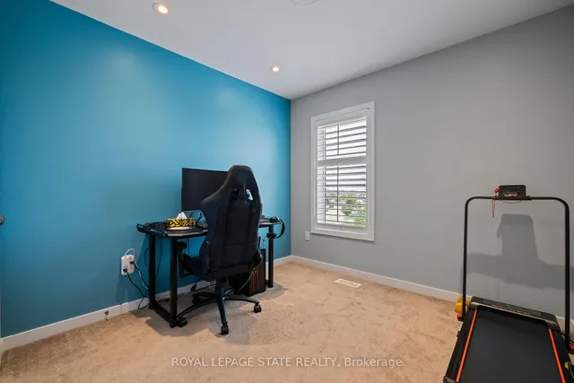 Additional image 38 of 136 Crafter Cres