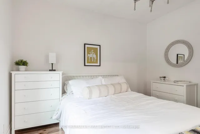 Additional image 32 of 32 Pearl St