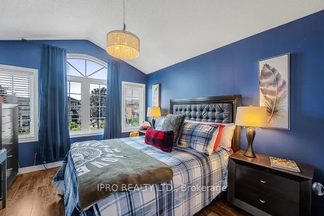 Additional image 28 of 792 Ledbury Cres