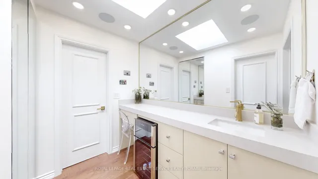 Additional image 30 of 21 Forest Heights Blvd