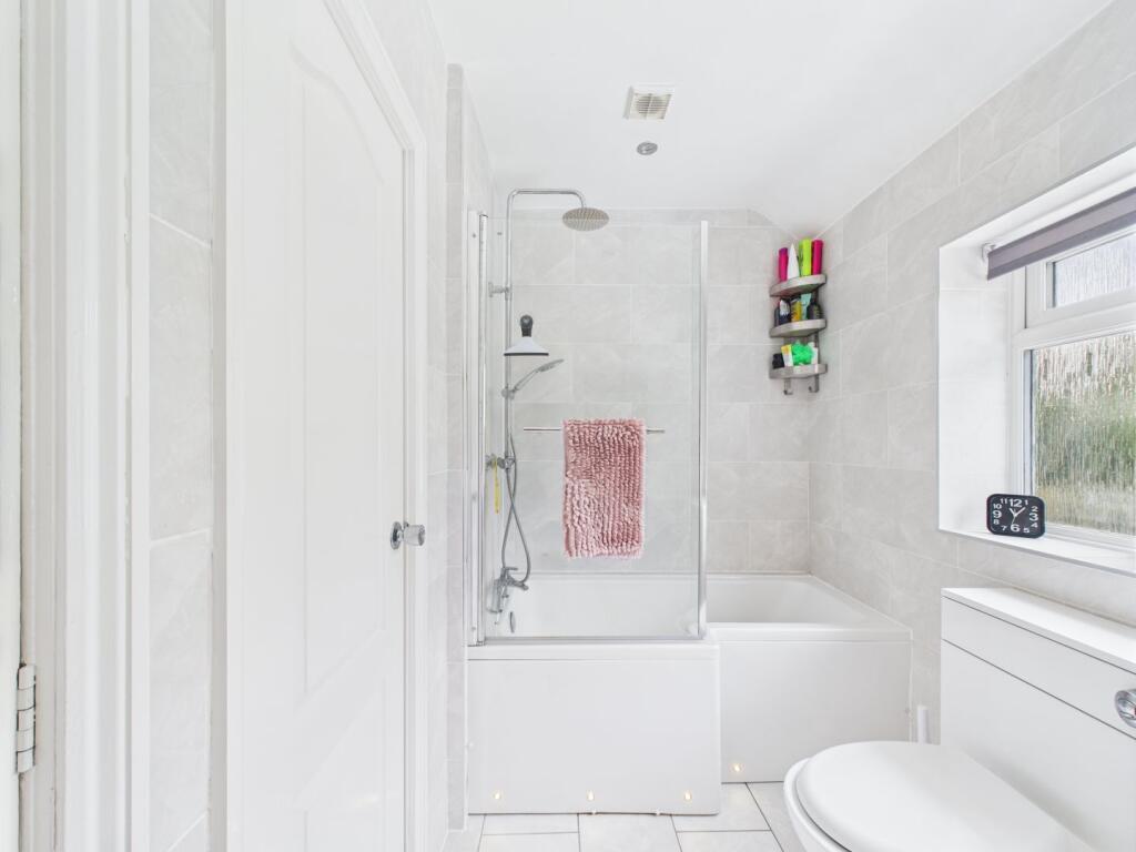 Additional image 50 of Peverell Drive, Birmingham