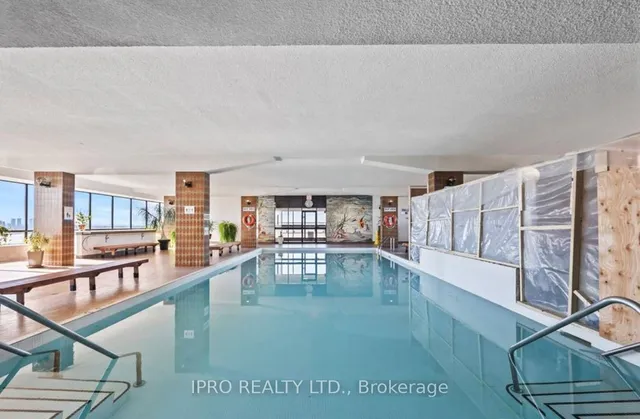 Additional image 11 of 1333 Bloor St St Unit 1712