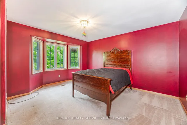 Additional image 33 of 106 Kenpark Ave