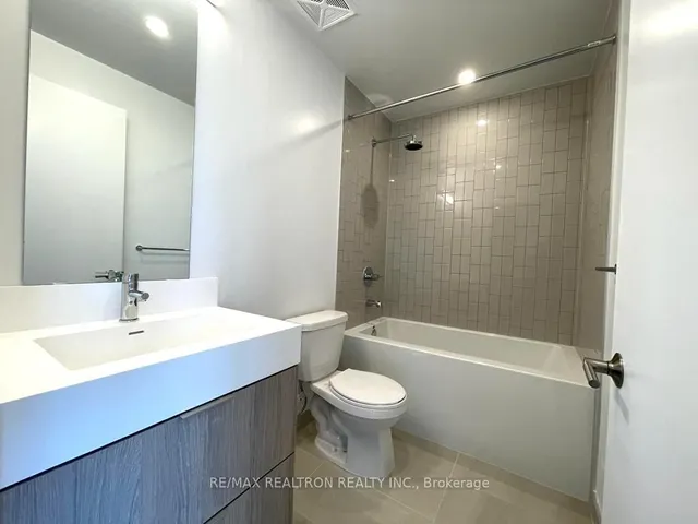 Additional image 33 of 130 River St Unit 2404