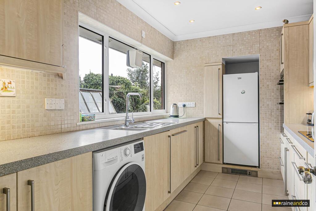 Additional image 17 of Chantry Lane, Hatfield