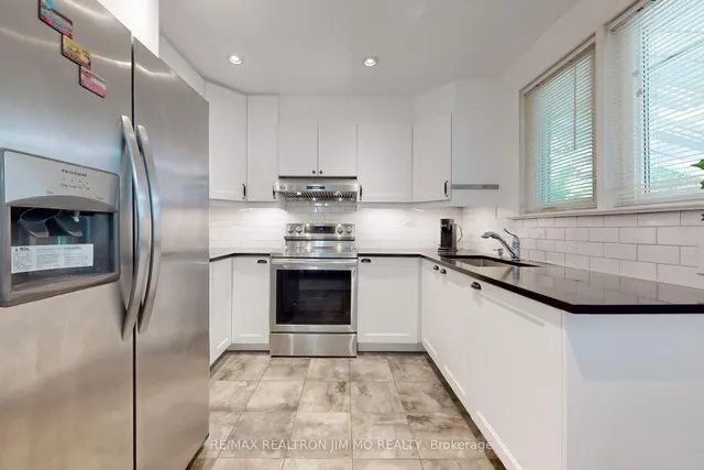 Additional image 10 of 1 Amberdale Dr