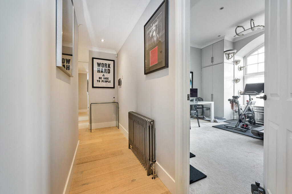 Additional image 14 of West Hall, Beningfield Drive, Napsbury Park, St. Albans, AL2