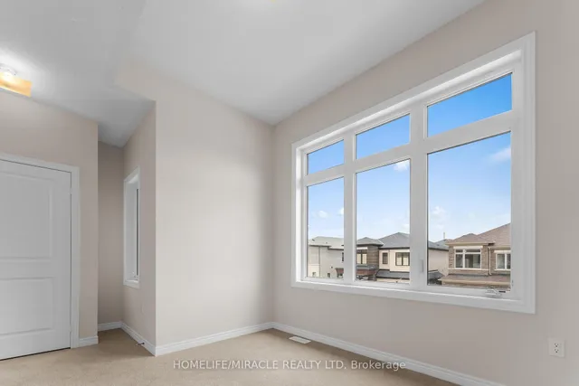 房产图片 45 - 873 Logan Dr