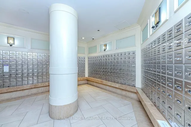 房产图片 34 - 700 Humberwood Blvd 单元128