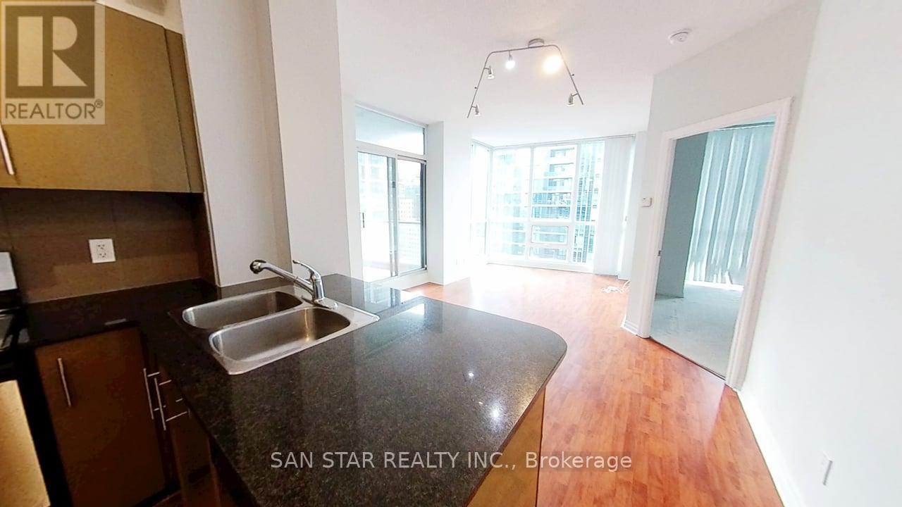 2201 - 16 YONGE STREET|Toronto (Waterfront Communities), Ontario M5E2A1