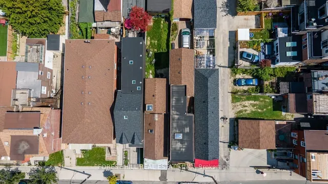 Additional image 8 of 139 Christie St