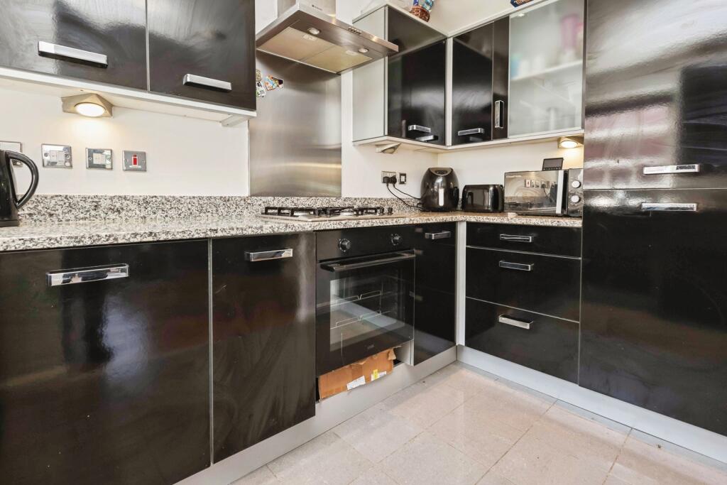 Additional image 9 of Horseshoe Crescent, Great Barr, Birmingham, B43