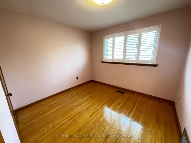 Additional image 6 of 3277 CARDROSS Rd