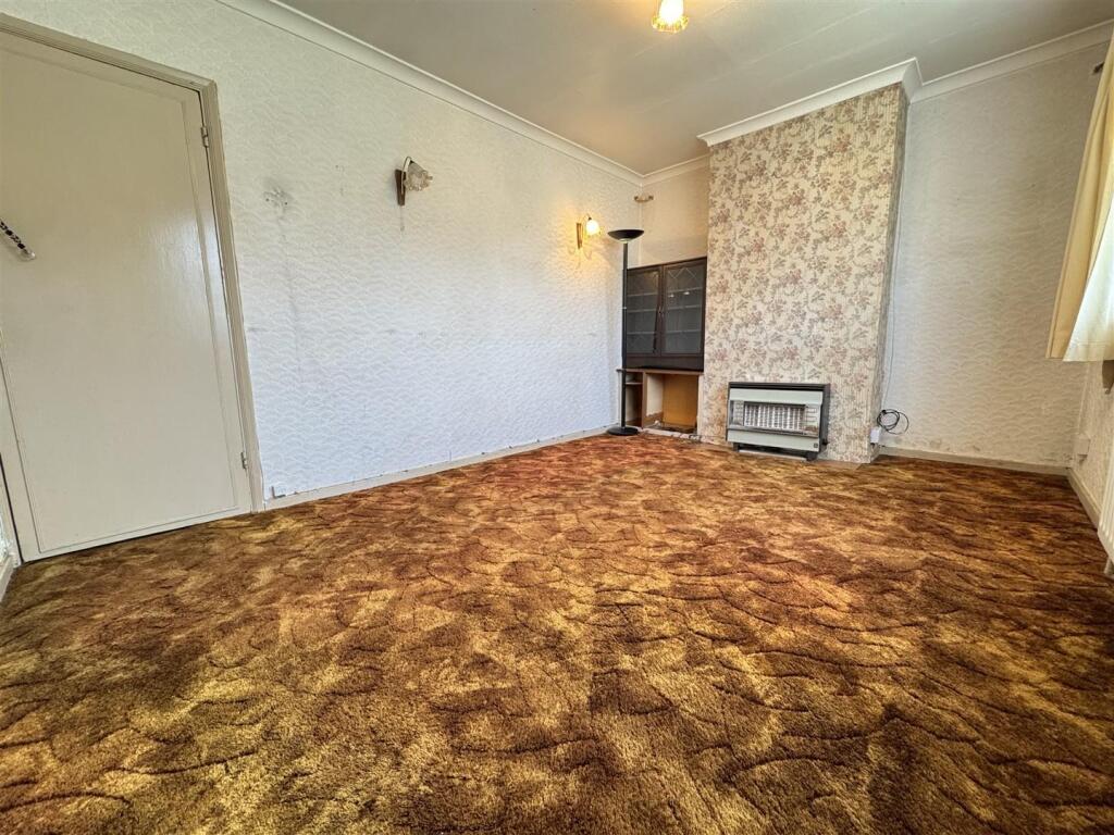 Additional image 36 of Gainsborough Crescent, Great Barr, Birmingham