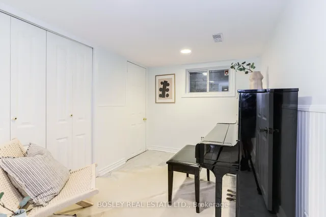 Additional image 27 of 90 Walpole Ave