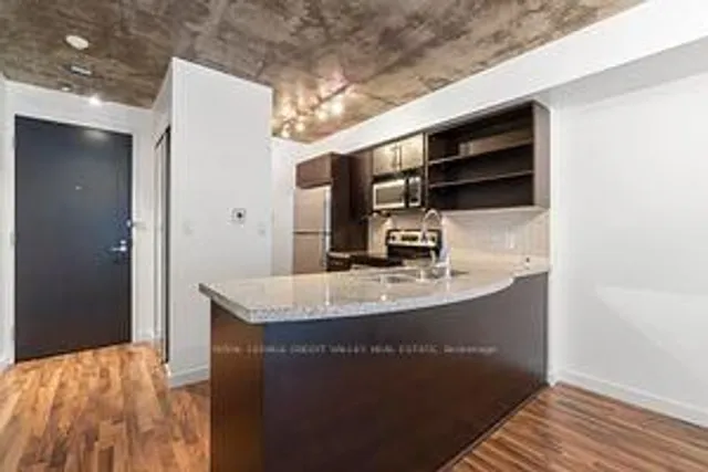 Additional image 6 of 1005 King St Unit 505