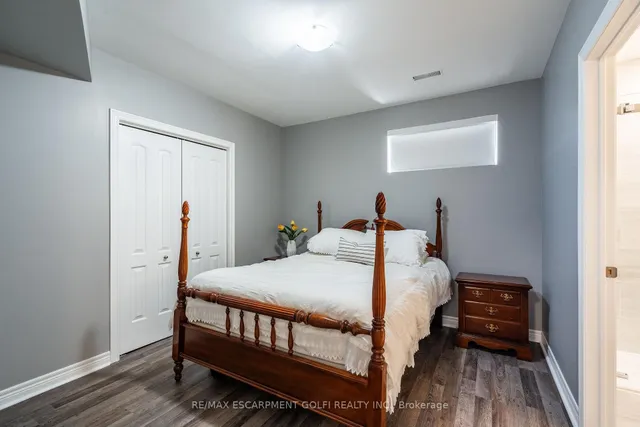 Additional image 30 of 44 Parkmanor Dr