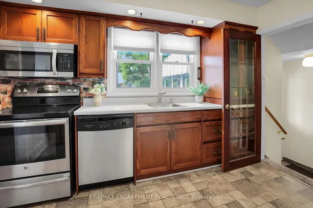 Additional image 9 of 52 Wyngate Ave