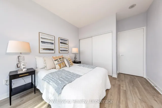 Additional image 20 of 33 Singer Crt Unit 2702