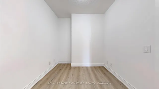 Additional image 27 of 190 Borough Dr Unit 1909