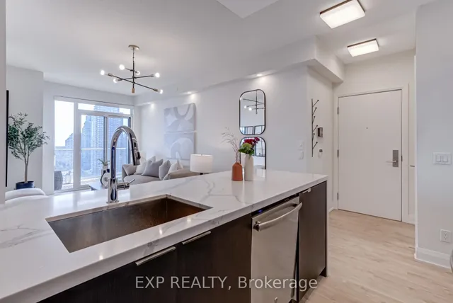 房产图片 10 - 56 Annie Craig Dr 单元 2304