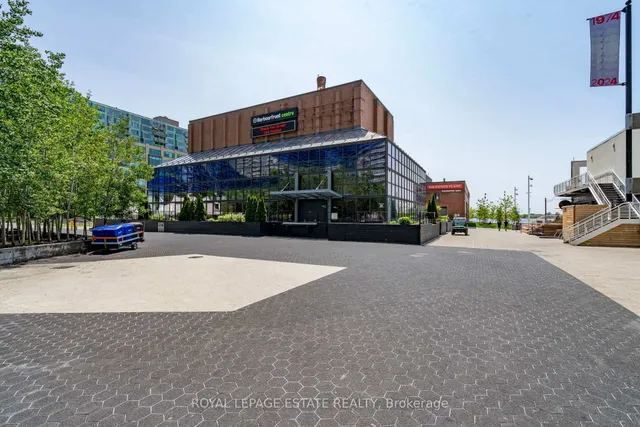 Additional image 29 of 218 Queens Quay Unit 402