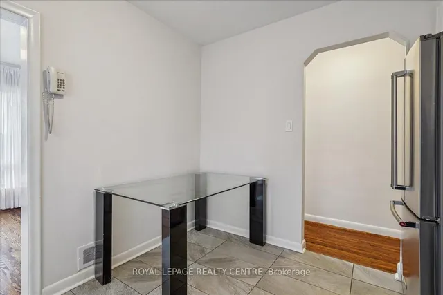 Additional image 10 of 12 Beacon Rd