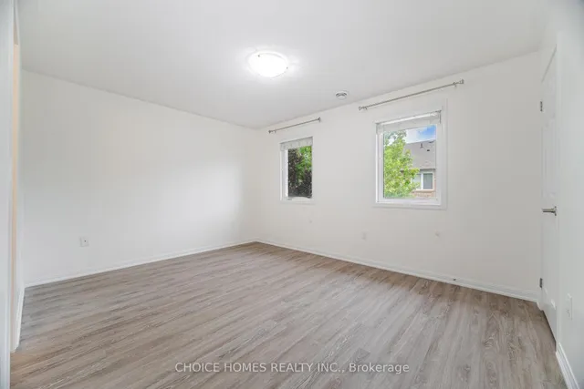 房产图片 24 - 319 麦克杜格尔交汇处