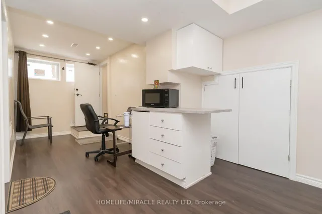 Additional image 27 of 10 Huntingwood Cres