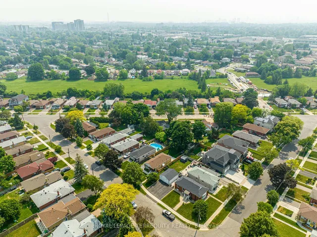 房产图片 35 - 33 Mendip Cres