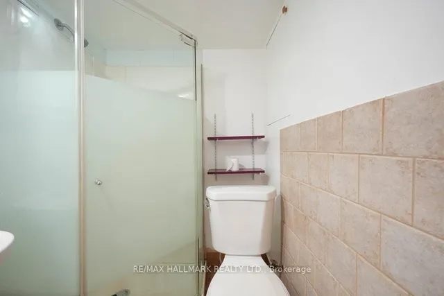 Additional image 37 of 1039 Ossington Ave